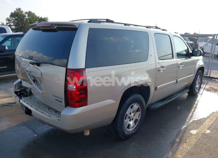 Photo 4 of 2008 Chevrolet Suburban 1500 LT (VIN 1GNFC16078J191766)