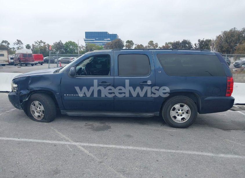Photo 14 of 2008 Chevrolet Suburban 1500 LT (VIN 1GNFC16078R158042)