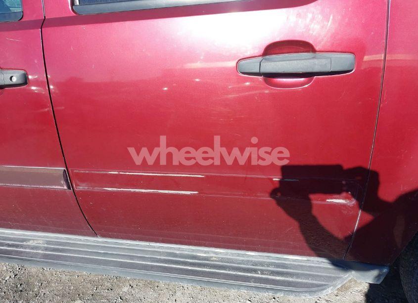 Photo 20 of 2009 Chevrolet Suburban 1500 LS (VIN 1GNFC16079R171214)