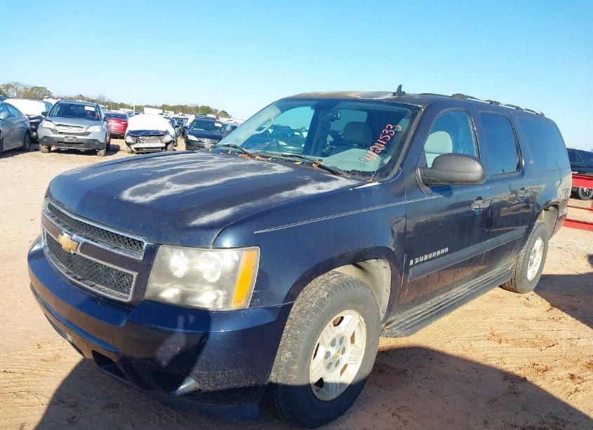 Photo 2 of 2007 Chevrolet Suburban 1500 LS (VIN 1GNFC16087J230783)