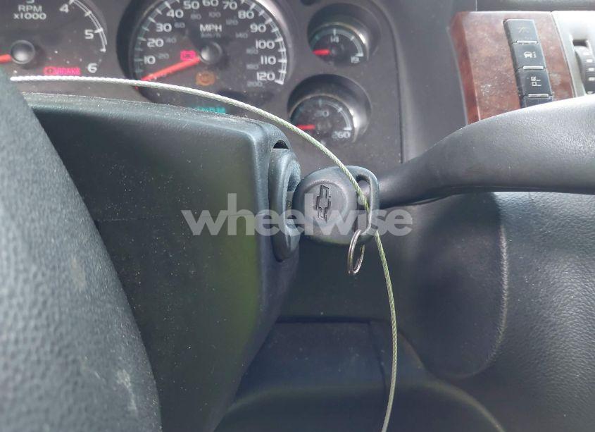 Photo 11 of 2007 Chevrolet Suburban 1500 LT (VIN 1GNFC16097R234245)