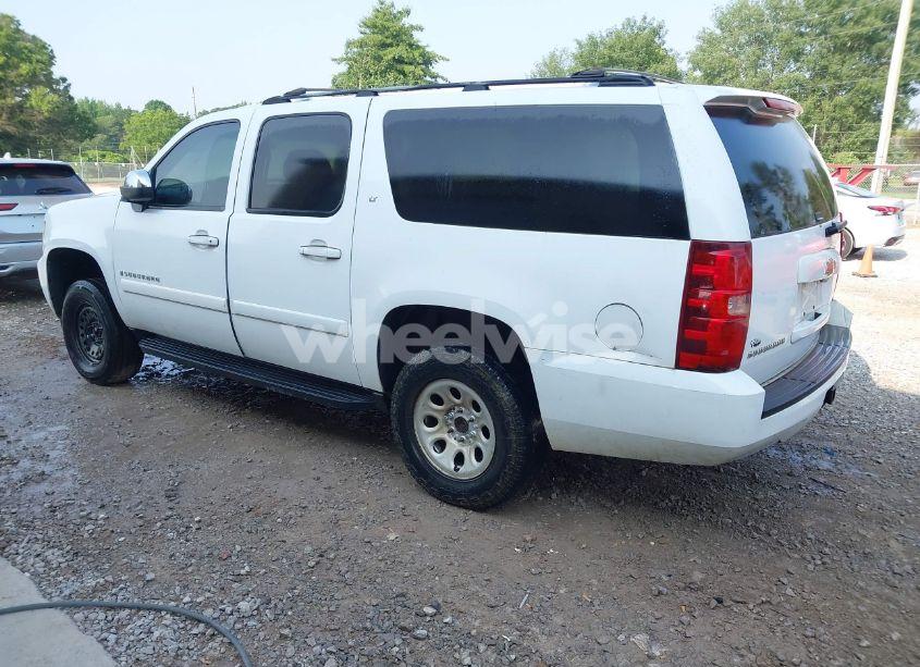 Photo 3 of 2007 Chevrolet Suburban 1500 LT (VIN 1GNFC16097R234245)