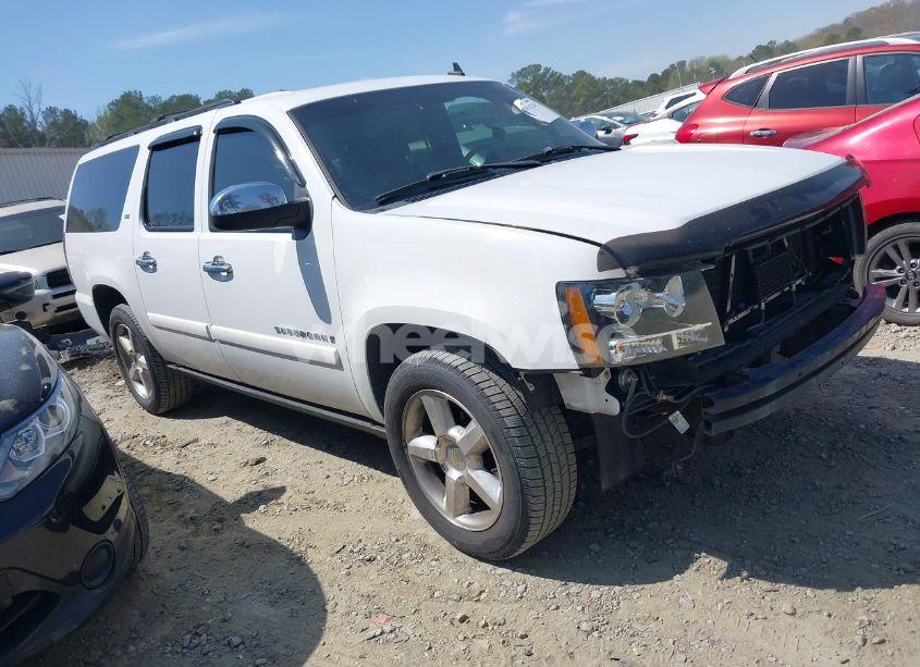 2008 Chevrolet Suburban 1500 LT (VIN 1GNFC16J38R160721) main photo
