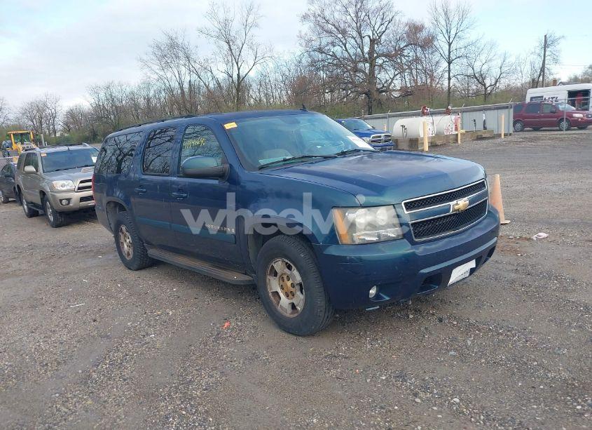 2007 Chevrolet Suburban 1500 LT (VIN 1GNFC16J47R207494) main photo