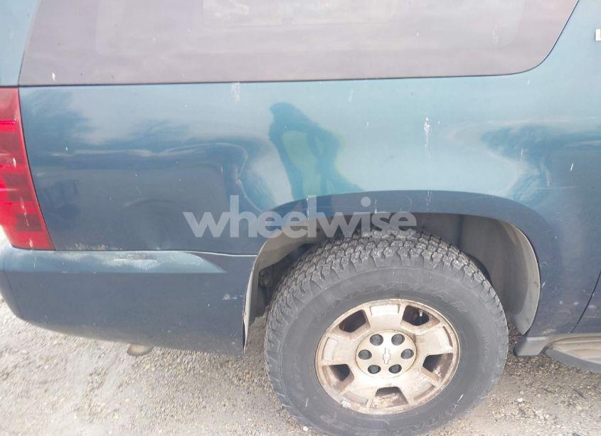 Photo 13 of 2007 Chevrolet Suburban 1500 LT (VIN 1GNFC16J47R207494)