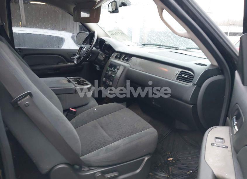 Photo 5 of 2008 Chevrolet Suburban 1500 LS (VIN 1GNFC16J58R142706)