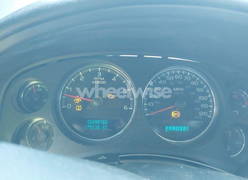 Photo 7 of 2007 Chevrolet Suburban 1500 LS (VIN 1GNFC16J67J168695)