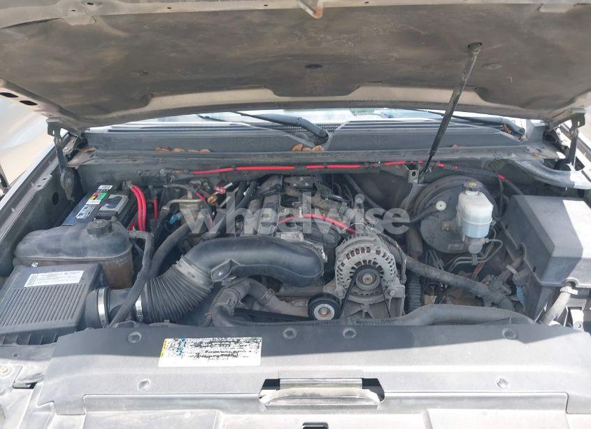 Photo 10 of 2008 Chevrolet Suburban 1500 LT (VIN 1GNFC16J78J228338)