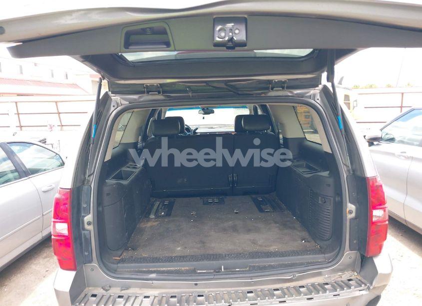 Photo 13 of 2008 Chevrolet Suburban 1500 LT (VIN 1GNFC16J78J228338)