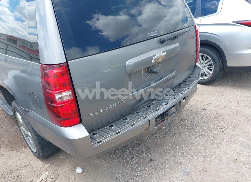 Photo 6 of 2008 Chevrolet Suburban 1500 LT (VIN 1GNFC16J78J228338)