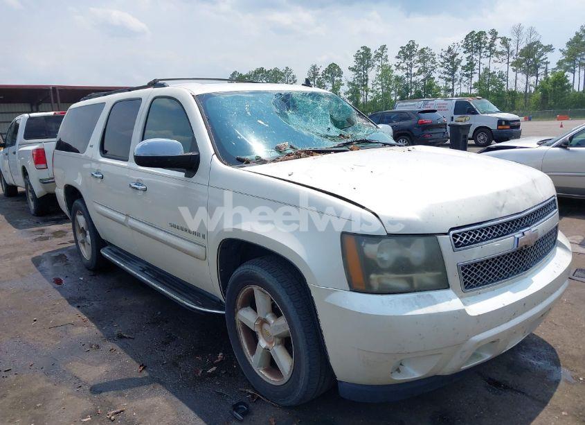 2008 Chevrolet Suburban 1500 LTZ (VIN 1GNFC16JX8R252506) main photo