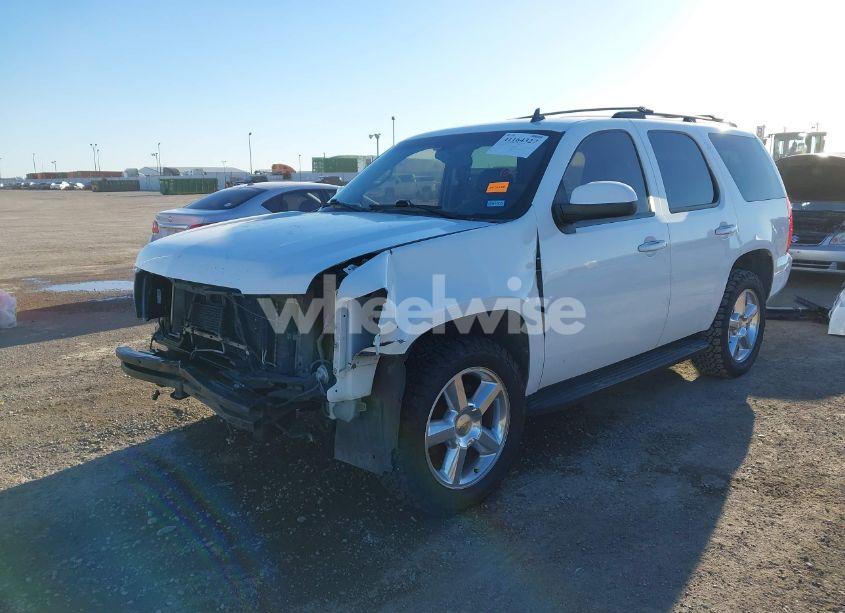 Photo 2 of 2009 Chevrolet Tahoe LT2 (VIN 1GNFC23009R128022)