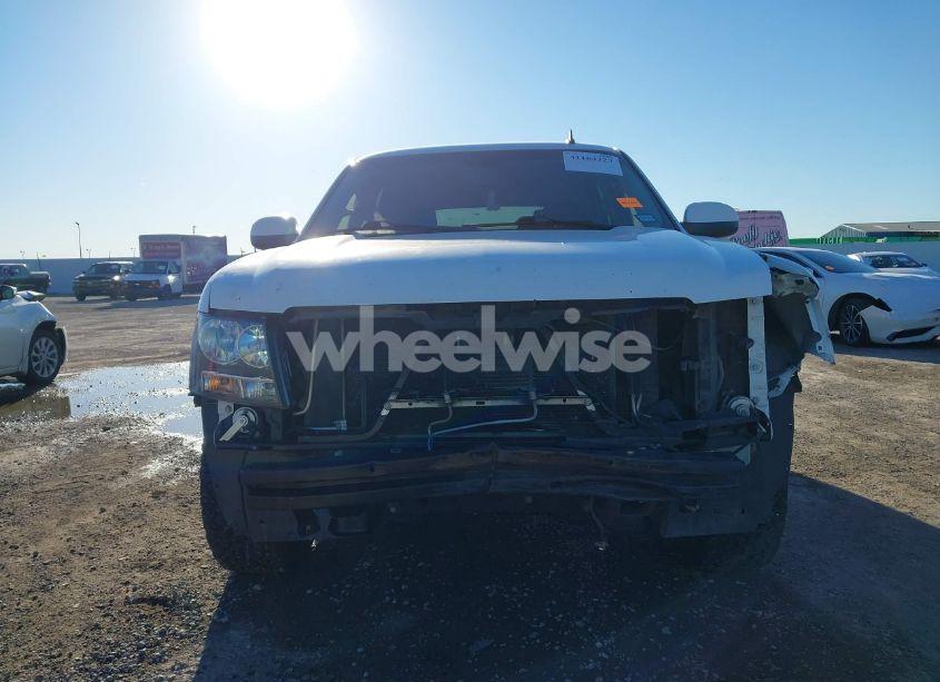 Photo 6 of 2009 Chevrolet Tahoe LT2 (VIN 1GNFC23009R128022)