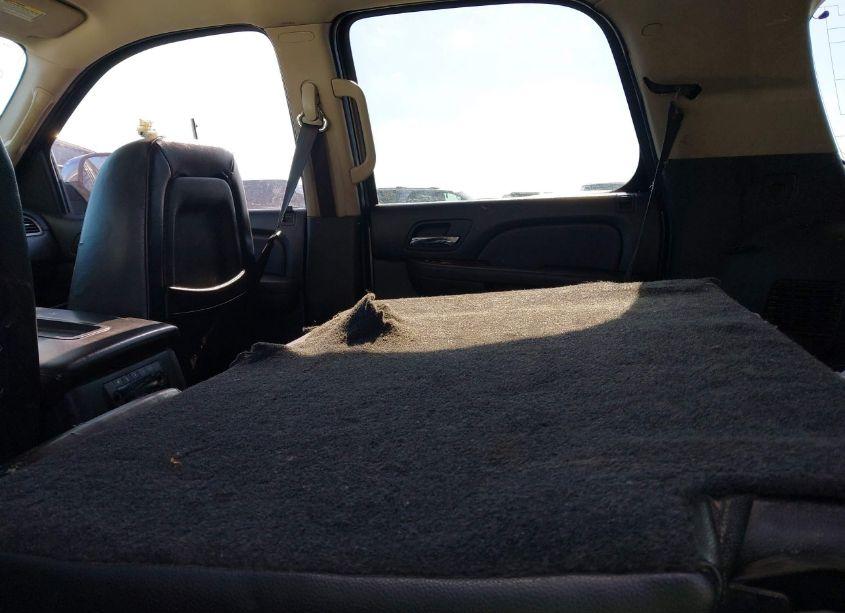 Photo 8 of 2009 Chevrolet Tahoe LT1 (VIN 1GNFC23009R289647)