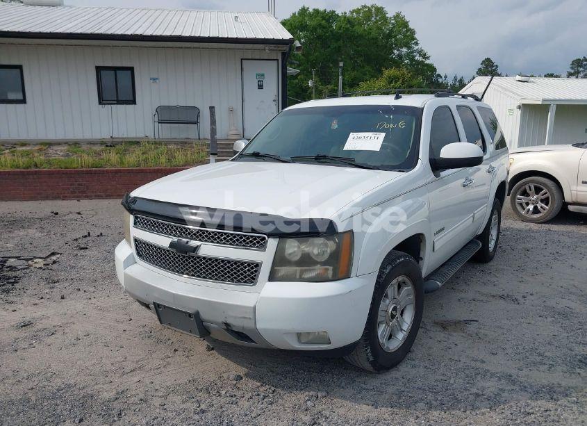 Photo 2 of 2009 Chevrolet Tahoe LT2 (VIN 1GNFC23019R295635)