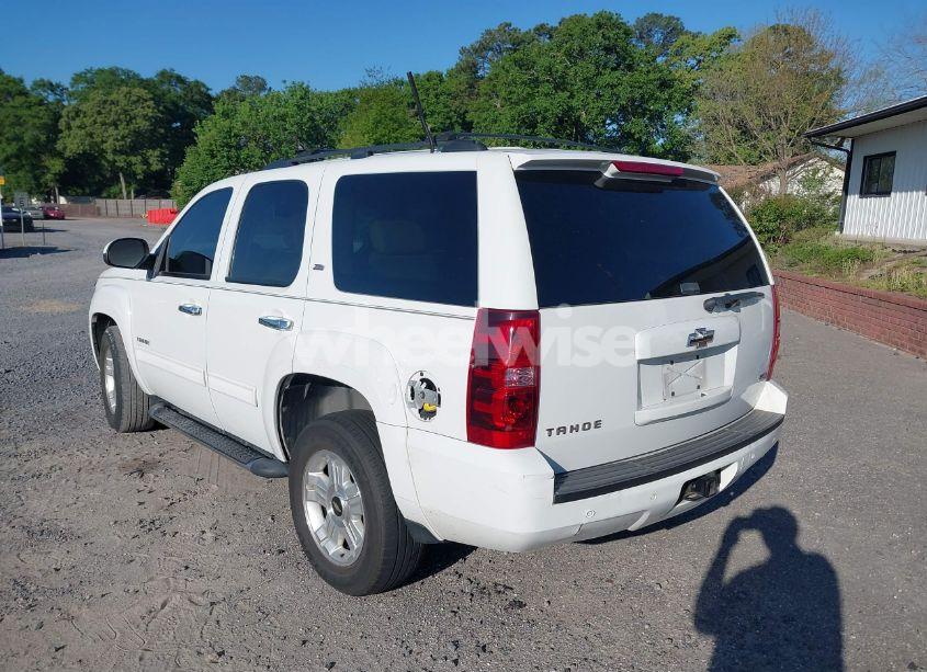 Photo 3 of 2009 Chevrolet Tahoe LT2 (VIN 1GNFC23019R295635)