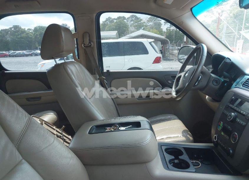 Photo 5 of 2009 Chevrolet Tahoe LT2 (VIN 1GNFC23019R295635)