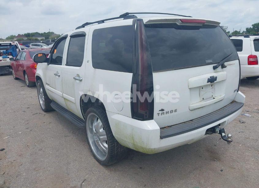 Photo 3 of 2009 Chevrolet Tahoe LT1 (VIN 1GNFC23059R156494)