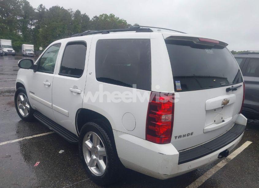 Photo 3 of 2009 Chevrolet Tahoe LT2 (VIN 1GNFC23059R217780)