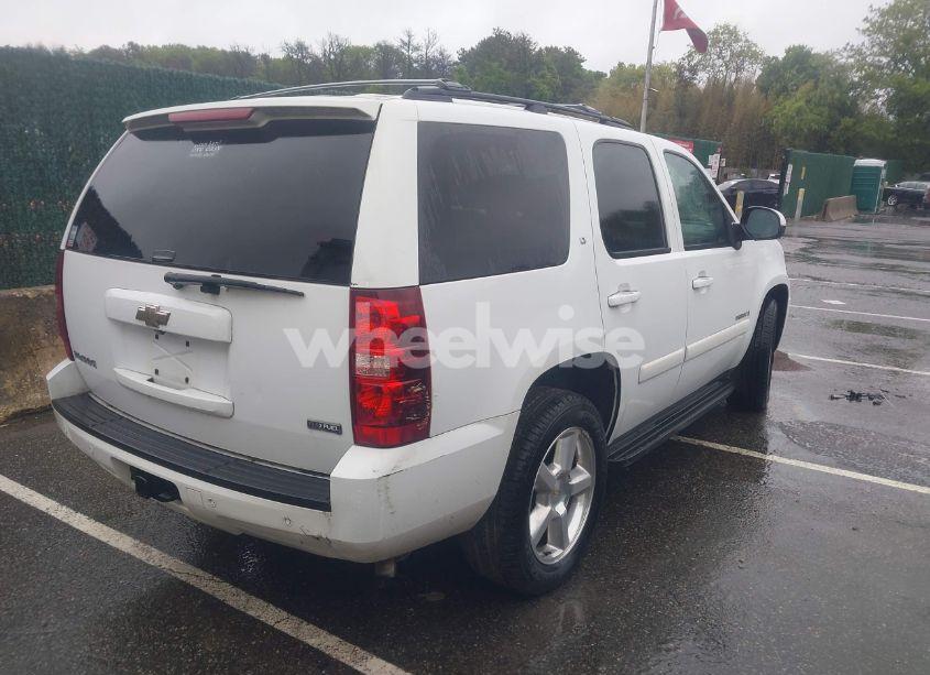 Photo 4 of 2009 Chevrolet Tahoe LT2 (VIN 1GNFC23059R217780)