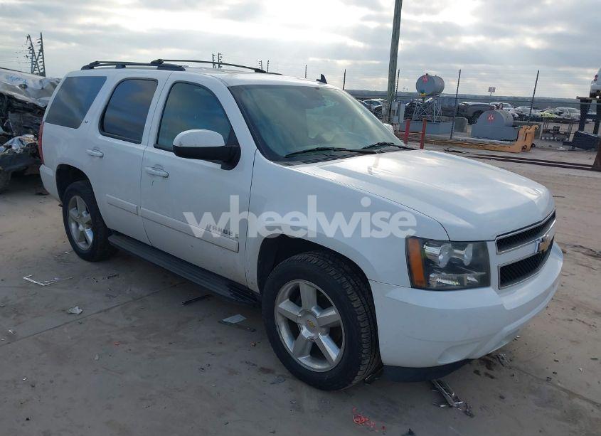 2009 Chevrolet Tahoe LT2 (VIN 1GNFC23079R174317) main photo