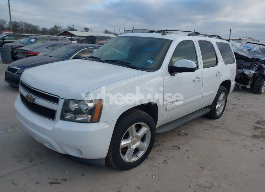 Photo 2 of 2009 Chevrolet Tahoe LT2 (VIN 1GNFC23079R174317)