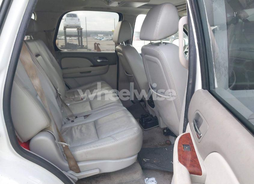 Photo 8 of 2009 Chevrolet Tahoe LT2 (VIN 1GNFC23079R174317)