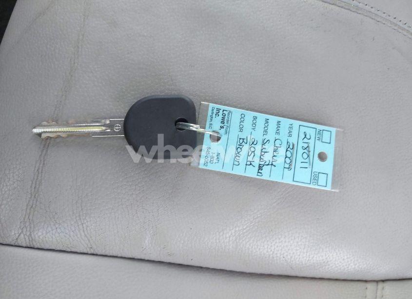 Photo 11 of 2009 Chevrolet Suburban 1500 LT2 (VIN 1GNFC26029R218011)