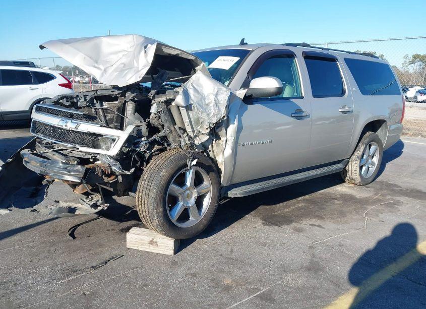 Photo 2 of 2009 Chevrolet Suburban 1500 LT1 (VIN 1GNFC26039R263572)