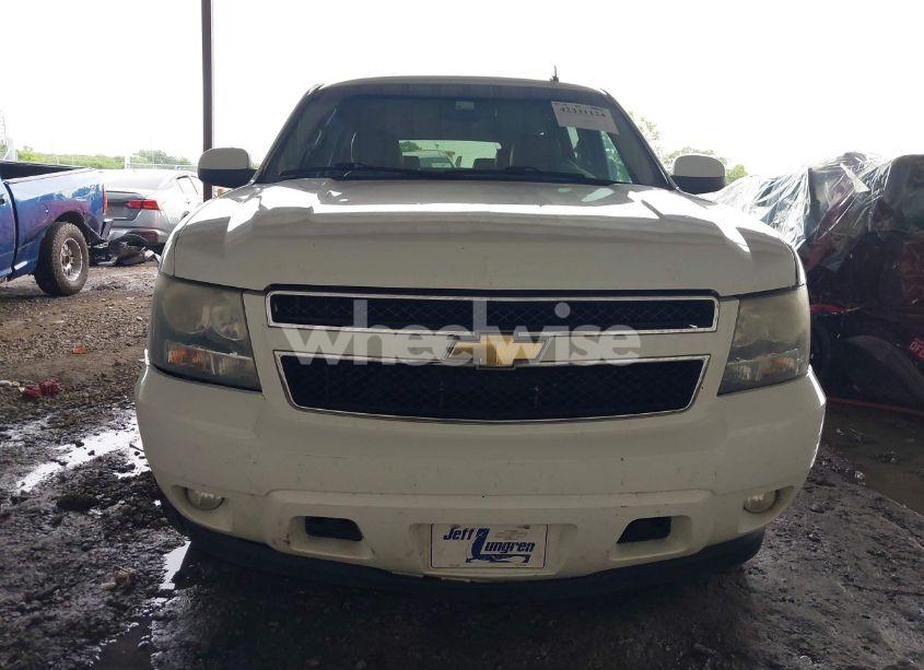 Photo 11 of 2009 Chevrolet Suburban 1500 LT2 (VIN 1GNFC26069R253019)