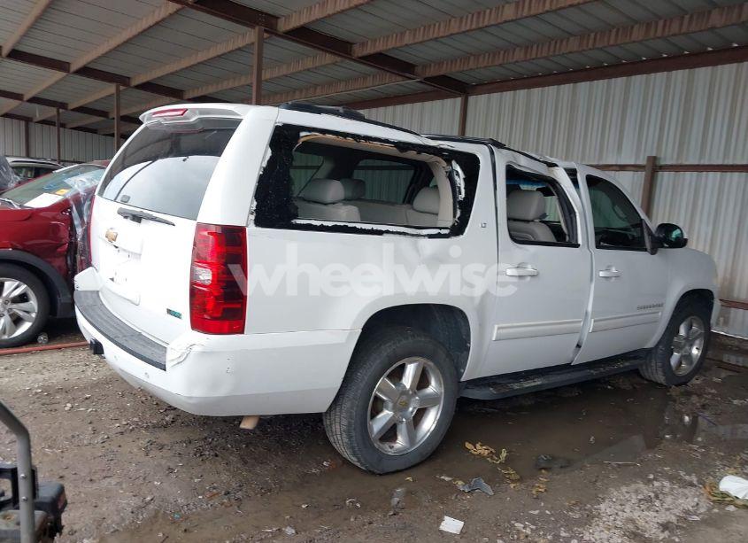 Photo 4 of 2009 Chevrolet Suburban 1500 LT2 (VIN 1GNFC26069R253019)