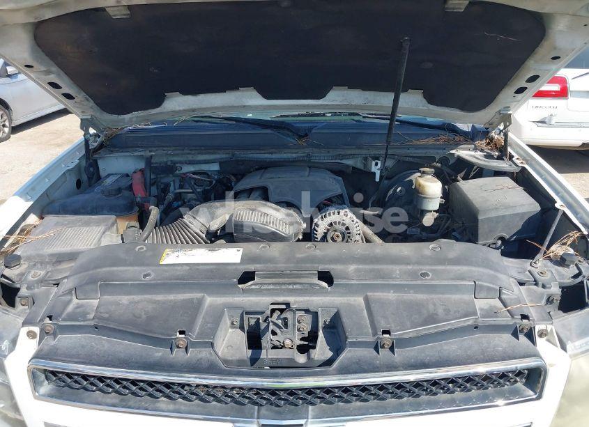 Photo 10 of 2009 Chevrolet Suburban 1500 LT1 (VIN 1GNFC26089R273028)