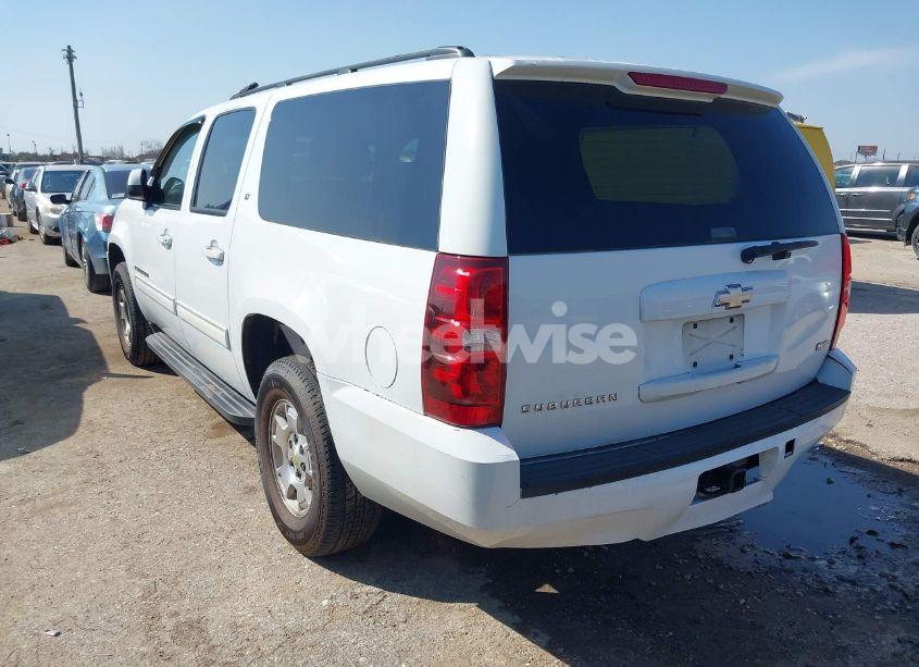 Photo 3 of 2009 Chevrolet Suburban 1500 LT1 (VIN 1GNFC26089R273028)