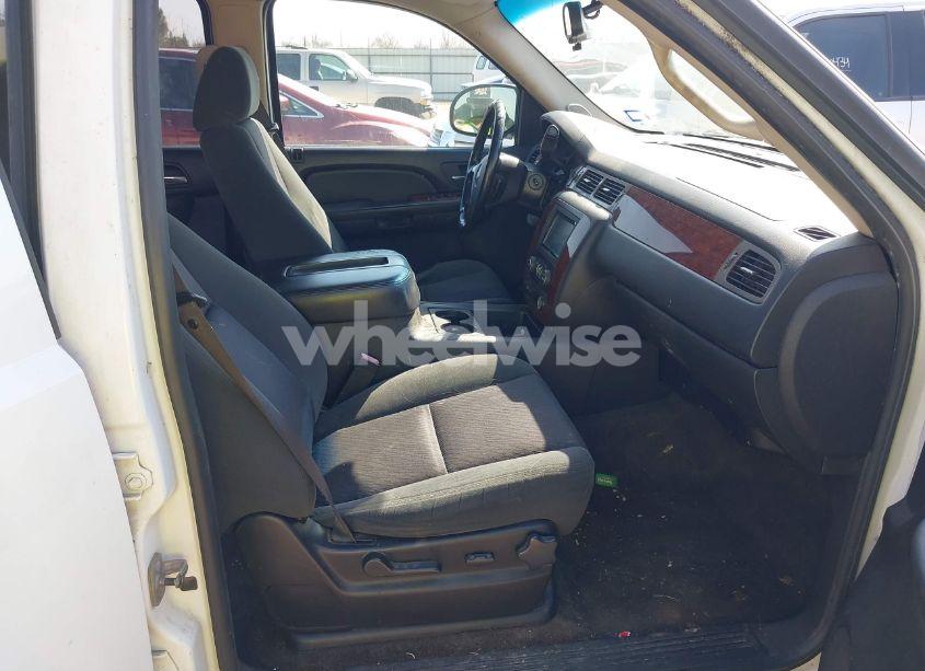 Photo 5 of 2009 Chevrolet Suburban 1500 LT1 (VIN 1GNFC26089R273028)