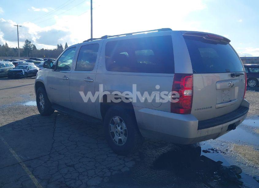 Photo 3 of 2009 Chevrolet Suburban 1500 LT2 (VIN 1GNFC26099R177554)