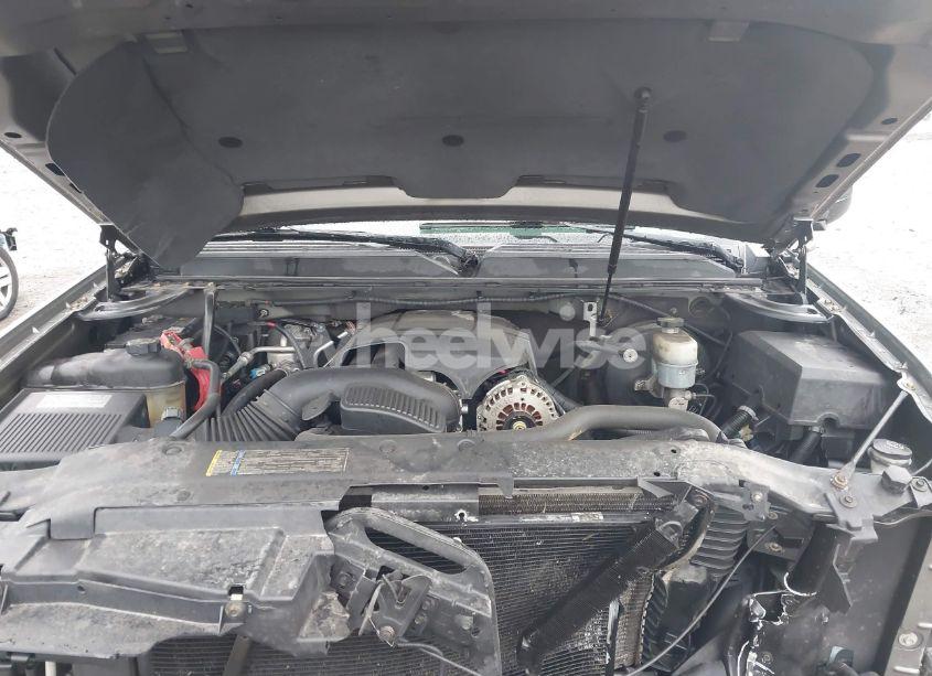 Photo 10 of 2009 Chevrolet Suburban 1500 LT2 (VIN 1GNFC26J39R236980)