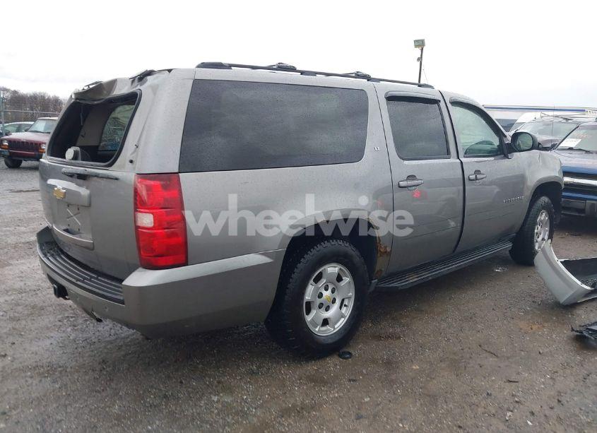 Photo 4 of 2009 Chevrolet Suburban 1500 LT2 (VIN 1GNFC26J39R236980)