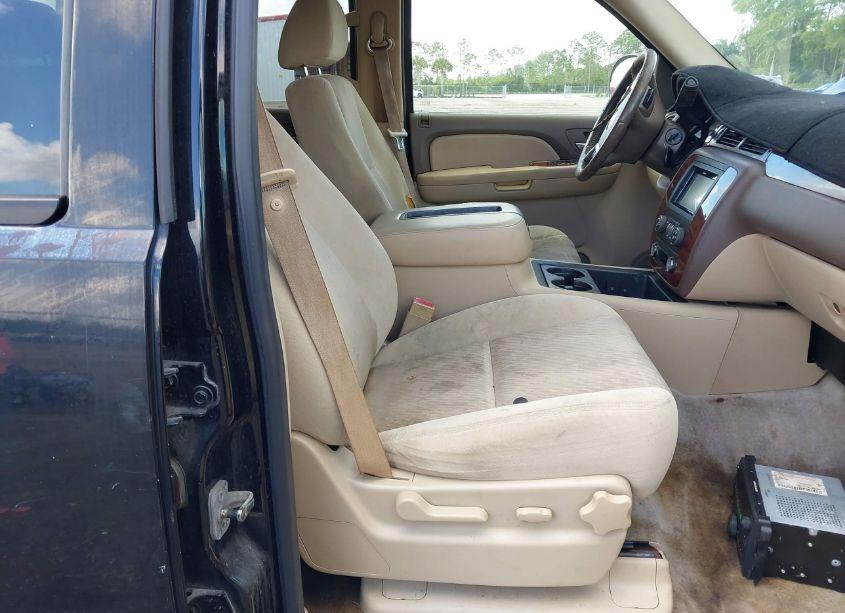 Photo 5 of 2009 Chevrolet Suburban 1500 LT1 (VIN 1GNFC26J69R188892)