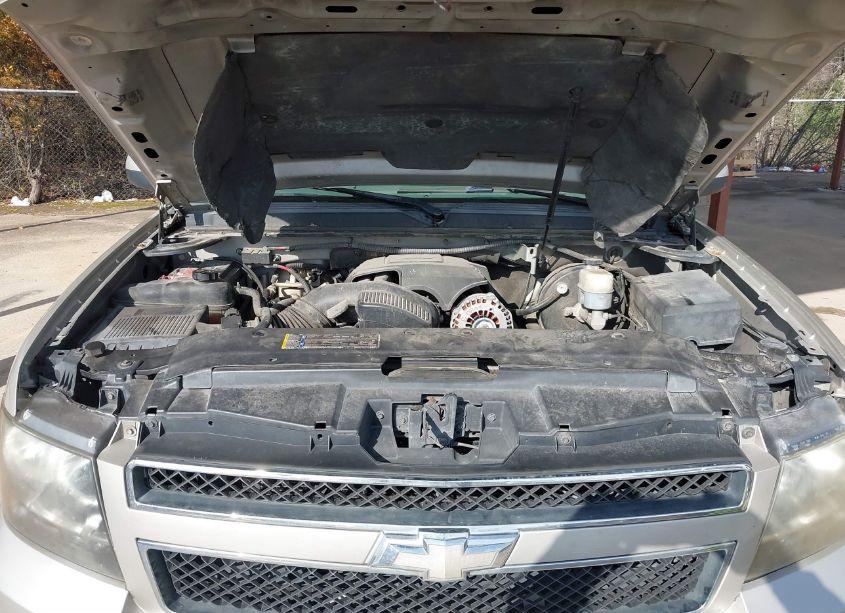 Photo 10 of 2009 Chevrolet Suburban 1500 LT2 (VIN 1GNFC26J89R169907)