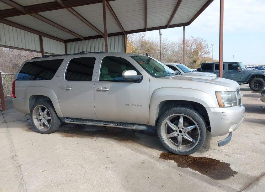 Photo 13 of 2009 Chevrolet Suburban 1500 LT2 (VIN 1GNFC26J89R169907)