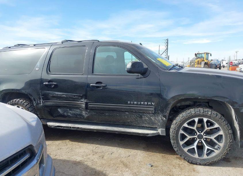 Photo 13 of 2009 Chevrolet Suburban 1500 LT2 (VIN 1GNFC26J89R297550)