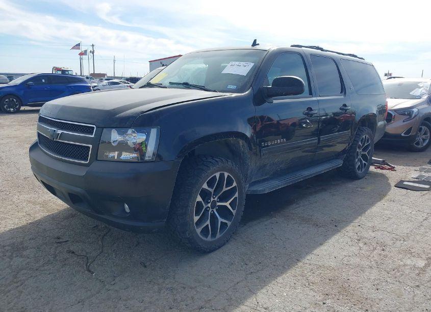 Photo 2 of 2009 Chevrolet Suburban 1500 LT2 (VIN 1GNFC26J89R297550)