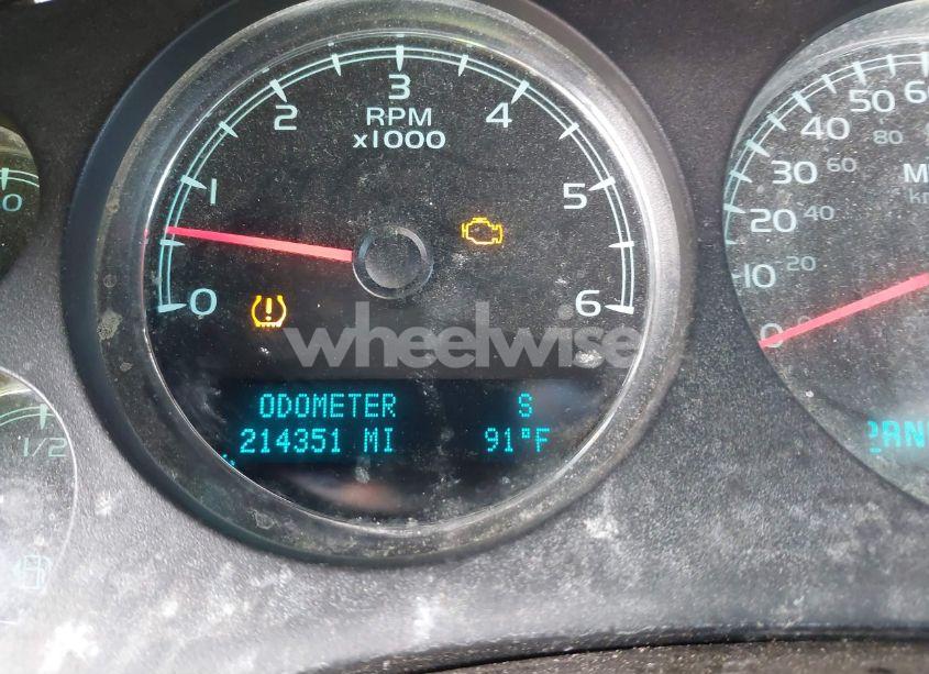 Photo 7 of 2009 Chevrolet Suburban 1500 LT2 (VIN 1GNFC26JX9R280829)