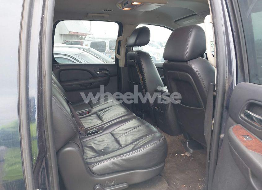 Photo 8 of 2009 Chevrolet Suburban 1500 LT2 (VIN 1GNFC26JX9R280829)