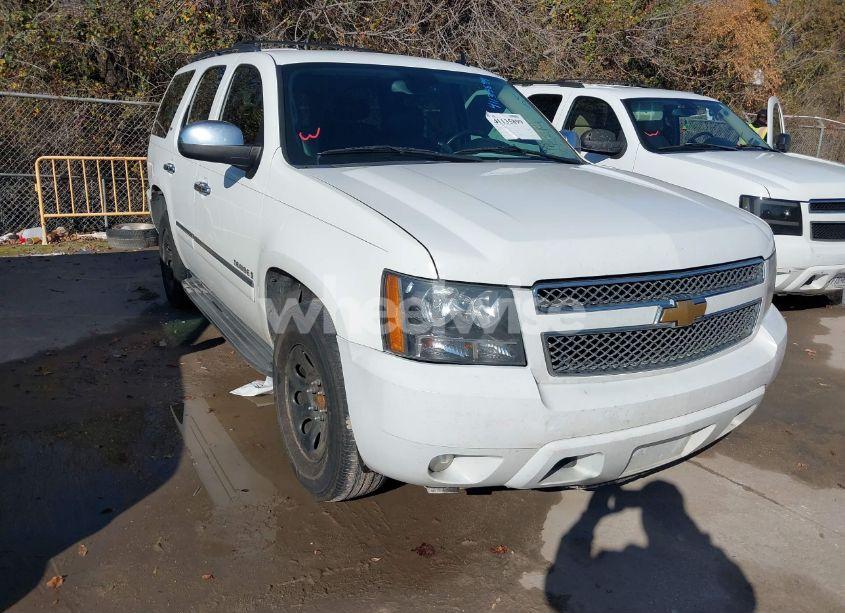 2009 Chevrolet Tahoe LTZ (VIN 1GNFC33079R105374) main photo