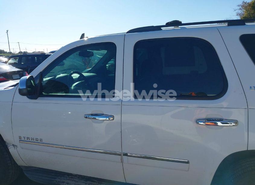 Photo 14 of 2009 Chevrolet Tahoe LTZ (VIN 1GNFC33079R105374)