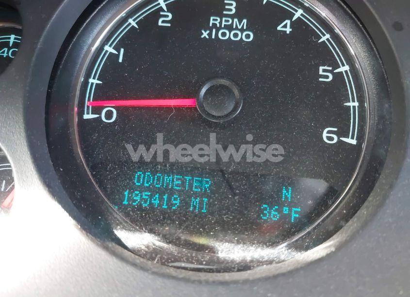 Photo 15 of 2009 Chevrolet Tahoe LTZ (VIN 1GNFC33079R105374)