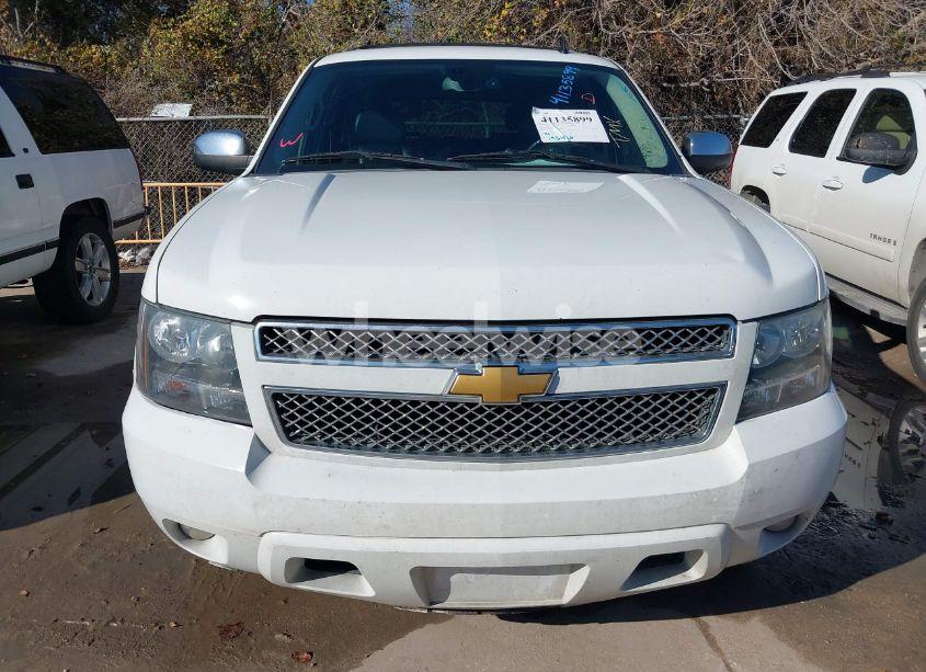 Photo 6 of 2009 Chevrolet Tahoe LTZ (VIN 1GNFC33079R105374)