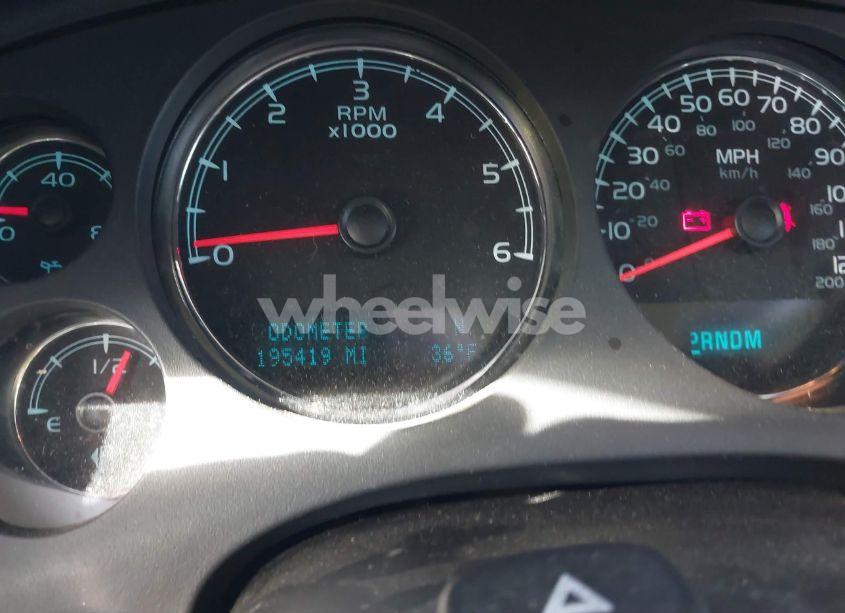 Photo 7 of 2009 Chevrolet Tahoe LTZ (VIN 1GNFC33079R105374)