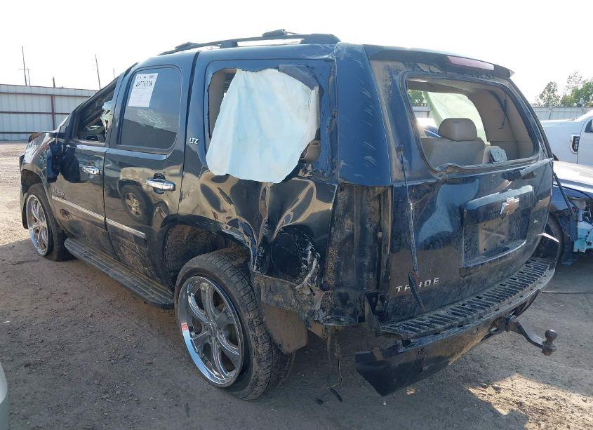 Photo 3 of 2009 Chevrolet Tahoe LTZ (VIN 1GNFC33J19R254985)